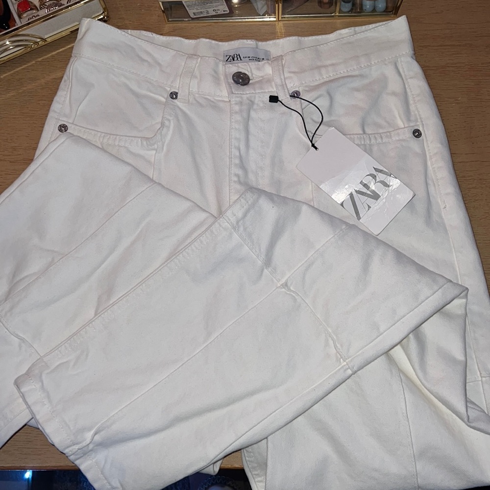 zara size 6 white jeans